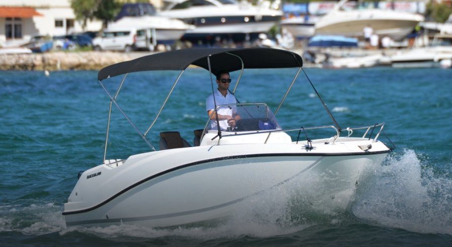 Quicksilver 5,5 for rent in Murter