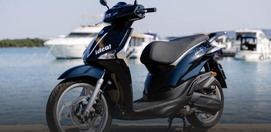 Piaggio Liberty 50 for rent in Murter