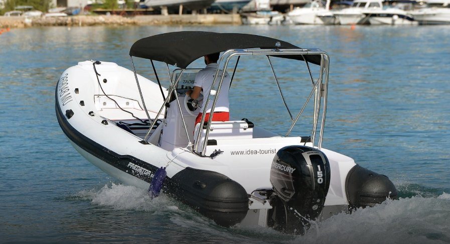 Predator 640 for rent in Murter